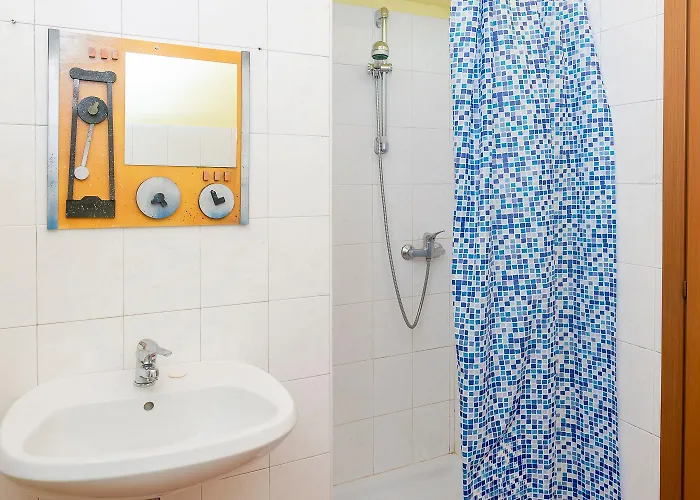 Quadrifoglio House Apartman Ameno